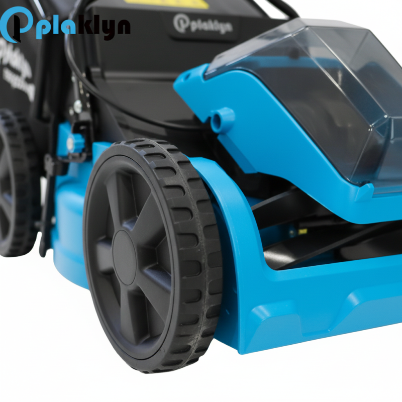 Lawn mower - blade deck zoom with black rims